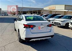 نيسان فيرسا